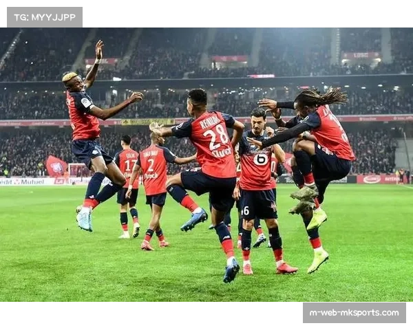 特温特主场3-0完胜特尔斯达 沃尔夫斯温克尔头球破门